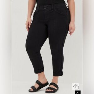 24 - torrid Crop Mid-Rise Pant